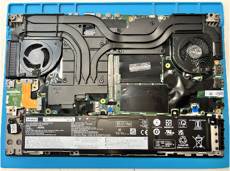 Lenovo ThinkPad P15 G2 15.6" i7-11800H 32GB 510GB клас А