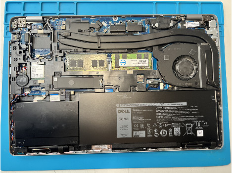 Dell Latitude 5511 15.6" touch i7-10850H 32GB 510GB клас А