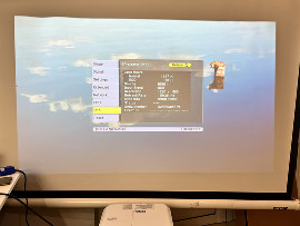 Проектор Epson EB-685Wi 1146часа клас А