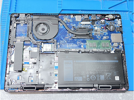 Dell Latitude 5490 14" i3-8130U 8GB 260GB клас А