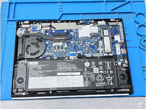 Lenovo ThinkPad X13 13.3" Touch Ryzen 5 PRO 4650U 16GB 260GB клас А