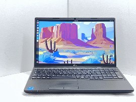 Лаптоп Fujitsu LIFEBOOK A3511 15.6" i3-1115G4 8GB 260GB клас А