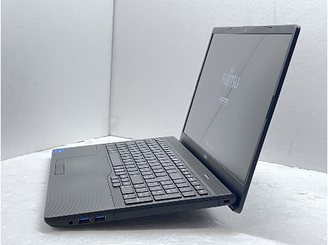 Fujitsu LIFEBOOK A3511 15.6" i3-1115G4 8GB 260GB клас А