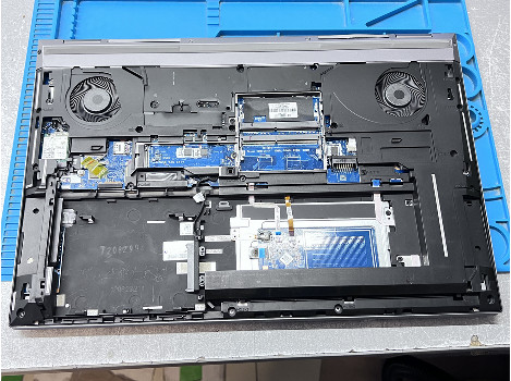 HP ZBook Fury 17 G8 17.3" i7-11850H 32GB 510GB клас А