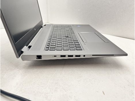 HP ZBook Fury 17 G8 17.3" i7-11850H 32GB 510GB клас А