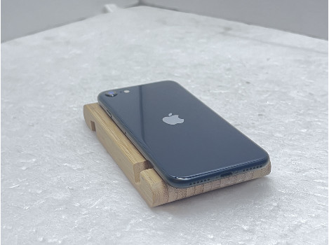 Apple iPhone SE (3rd gen) A2783 2022г. 128GB - клас А