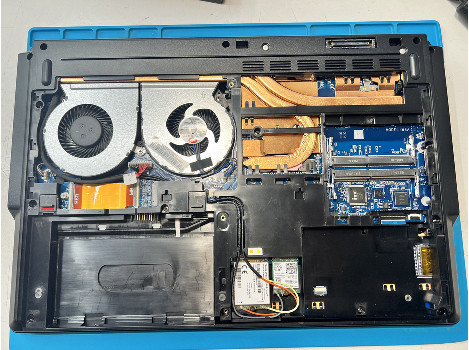 Fujitsu CELSIUS H780 15.6" i7-8850H 16GB 510GB клас А