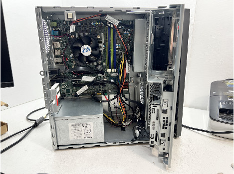 Lenovo ThinkCentre M920t i5-9500 16GB 260GB UHD 630