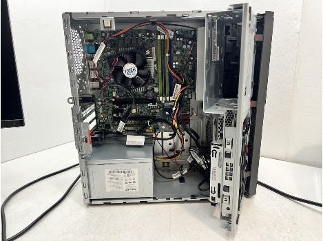 Lenovo ThinkCentre M920t i5-9500 16GB 260GB UHD 630