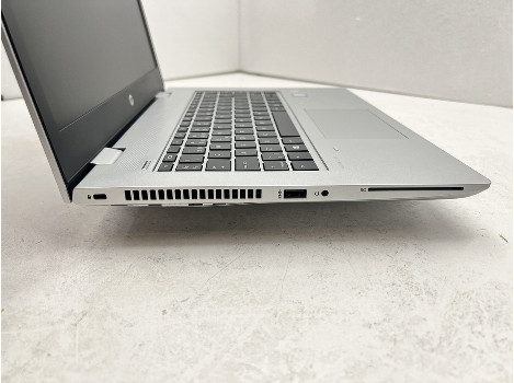 HP ProBook 640 G5 14" i3-8145U 8GB 260GB клас Като Нов