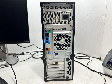 HP Z440 Xeon E5-1650 v4 32GB 260GB Quadro K620