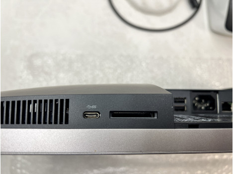 HP EliteOne 800 G5 All-in-One 23.8" touch 1920x1080 FHD i5-9500 8GB 130GB UHD 630