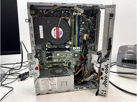 Lenovo ThinkCentre M720s Pentium G5600 8GB 510GB UHD 630