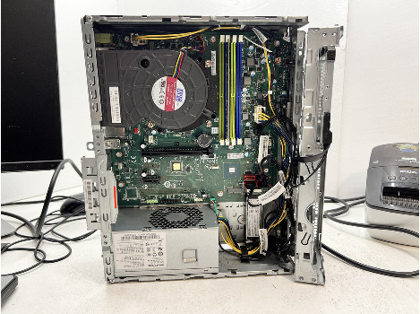 Lenovo ThinkCentre M70s Pentium G6400 16GB 510GB UHD 610