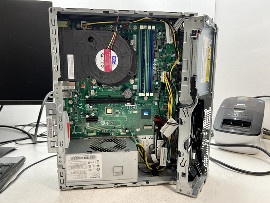 Компютър Lenovo ThinkCentre M70s Pentium G6400 16GB 510GB UHD 610