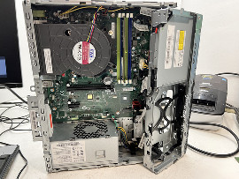 Компютър Lenovo ThinkCentre M70s Pentium G6400 16GB 510GB UHD 610