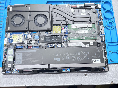 Dell Precision 7670 16" touch i7-12850HX 64GB 1020GB клас А