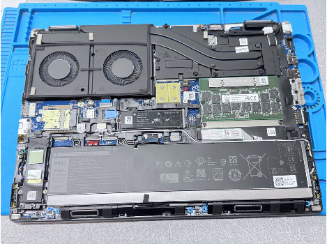 Dell Precision 7670 16" touch i7-12850HX 64GB 1020GB клас А
