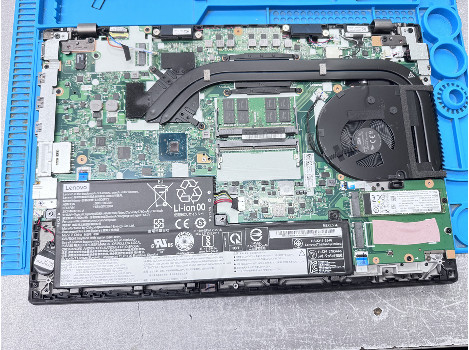Lenovo ThinkPad T15p 15.6" i7-10750H 32GB 1020GB клас А