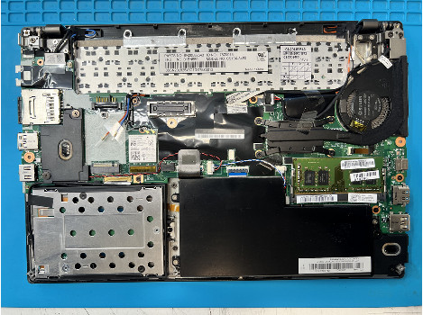Lenovo ThinkPad X270 12.5" i5-6200U 8GB 260GB клас А