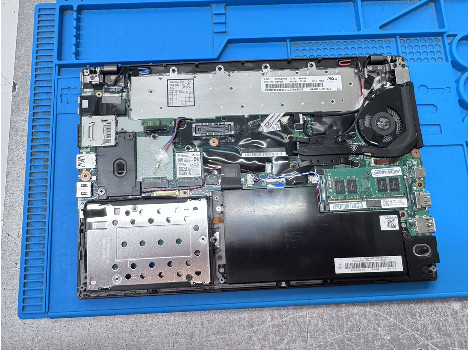 Lenovo ThinkPad X270 12.5" i5-6200U 8GB 260GB клас А