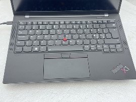 Лаптоп Lenovo ThinkPad X1 Carbon 9th Gen 14" i7-1165G7 32GB 1020GB клас А