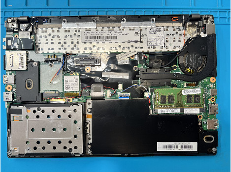 Lenovo ThinkPad X270 12.5" i5-6200U 8GB 260GB клас А