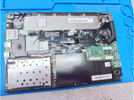 Lenovo ThinkPad X270 12.5" i5-6200U 8GB 260GB клас А