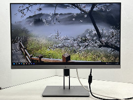 HP EliteDisplay E243d 24" (клас А)