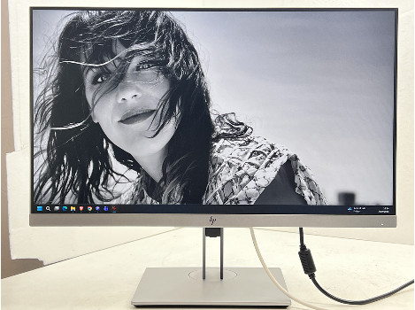HP EliteDisplay E243d 24" (клас А)