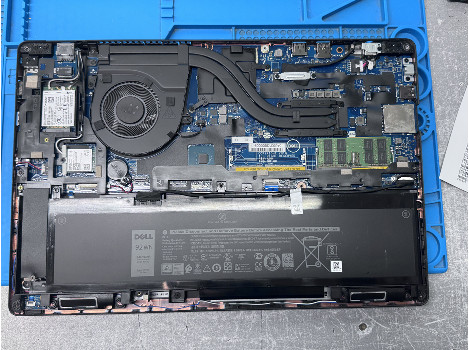 Dell Latitude 5591 15.6" i7-8850H 16GB 510GB клас А