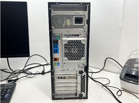 HP Z440 Workstation E5-1603 v3 32GB 256GB | 500GB Quadro P400