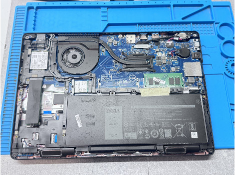 Dell Latitude 5490 14" i3-8130U 8GB 260GB клас Б