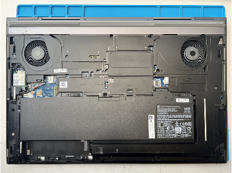 HP ZBook Fury 17 G8 17.3" i7-11800H 32GB 1020GB клас А