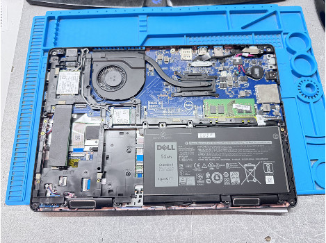 Dell Latitude 5490 14" i3-8130U 8GB 260GB клас А