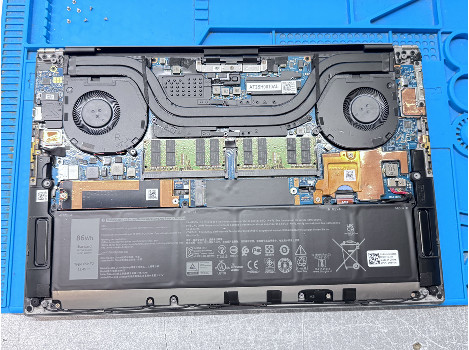 Dell XPS 15 9500 15.6" i7-10750H 32GB 1020GB клас Б