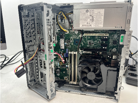 HP EliteDesk 800 G5 i3-8100 16GB 260GB UHD 630