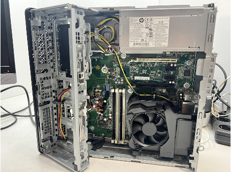 HP EliteDesk 800 G3 i3-6100 16GB 260GB HD 530