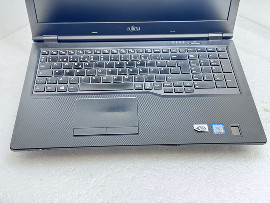 Лаптоп Fujitsu LIFEBOOK E559 15.6" i3-8145U 8GB 260GB клас А