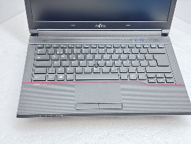 Лаптоп Fujitsu LIFEBOOK E546 14" i3-6100U 8GB 260GB клас А