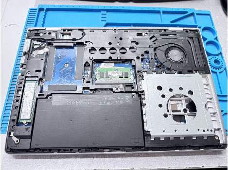 HP ProBook 650 G4 15.6" i3-8130U 8GB 260GB клас А