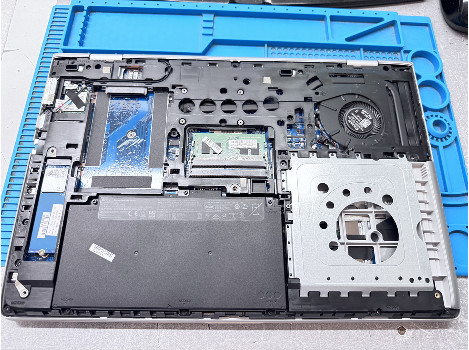 HP ProBook 650 G4 15.6" i3-8130U 8GB 260GB клас А