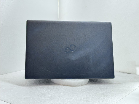 Fujitsu LIFEBOOK A3511 15.6" i3-1115G4 8GB 260GB клас А