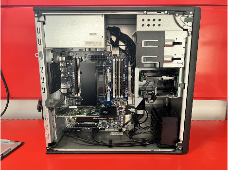 HP Workstation Z440 E5-1620 V3 32GB 256GB Quadro K2200 4GB (gpu 3577)