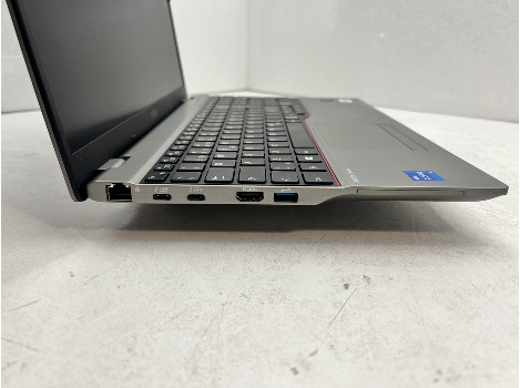Fujitsu LIFEBOOK U7511 15.6" i5-1135G7 16GB 260GB клас А