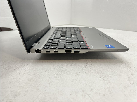 Fujitsu LIFEBOOK U7511 15.6" i5-1135G7 16GB 260GB клас А