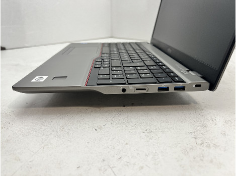Fujitsu LIFEBOOK U7511 15.6" i5-1135G7 16GB 260GB клас А