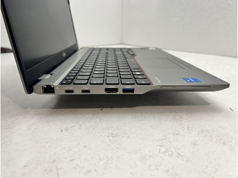 Fujitsu LIFEBOOK U7511 15.6" i5-1135G7 16GB 260GB клас А