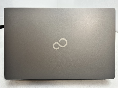 Fujitsu LIFEBOOK U7511 15.6" i5-1135G7 16GB 260GB клас А