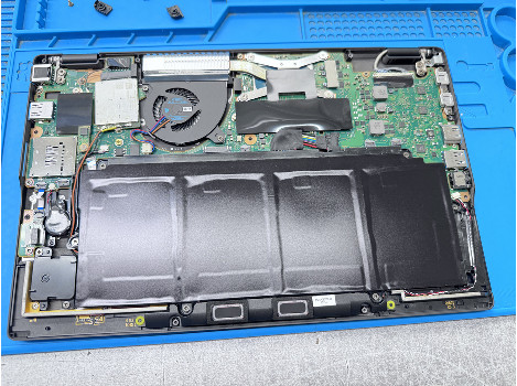 Fujitsu LIFEBOOK U9311 13.3" touch i5-1135G7 16GB 510GB клас А